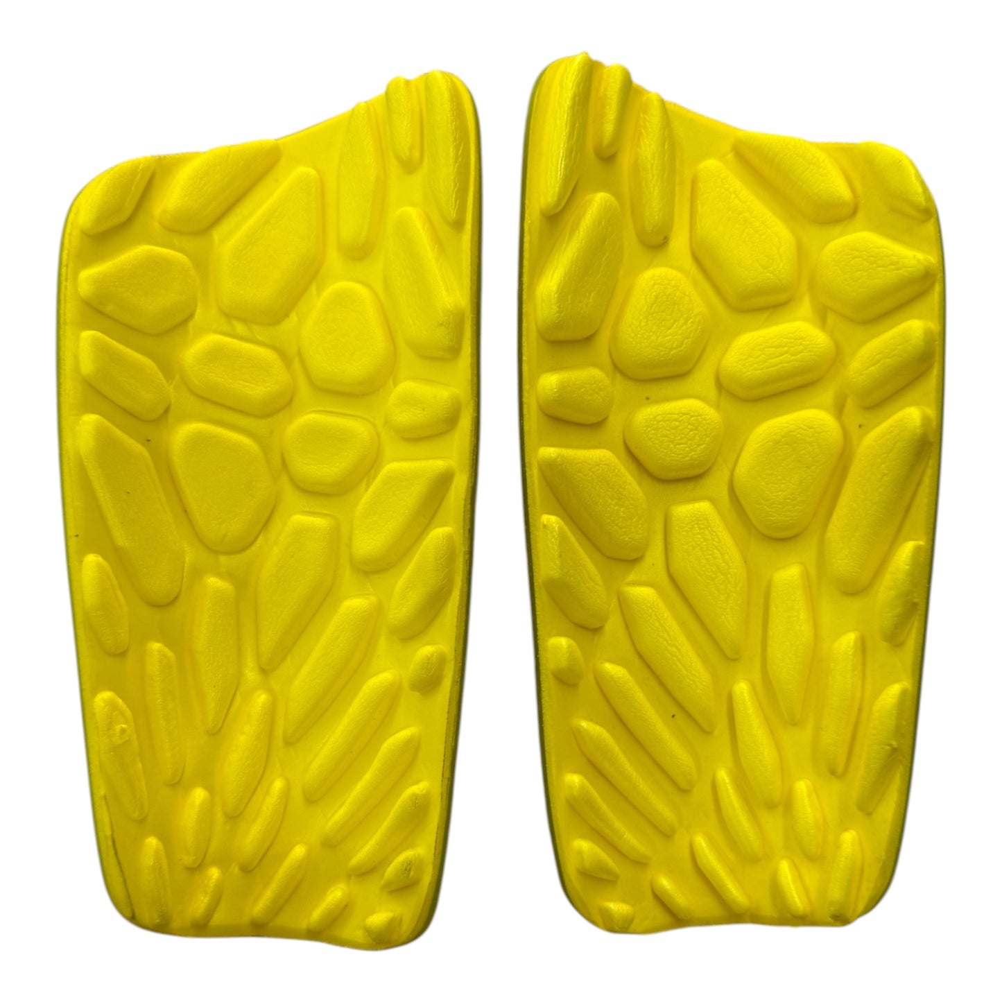 Espinillera Aries RINAT