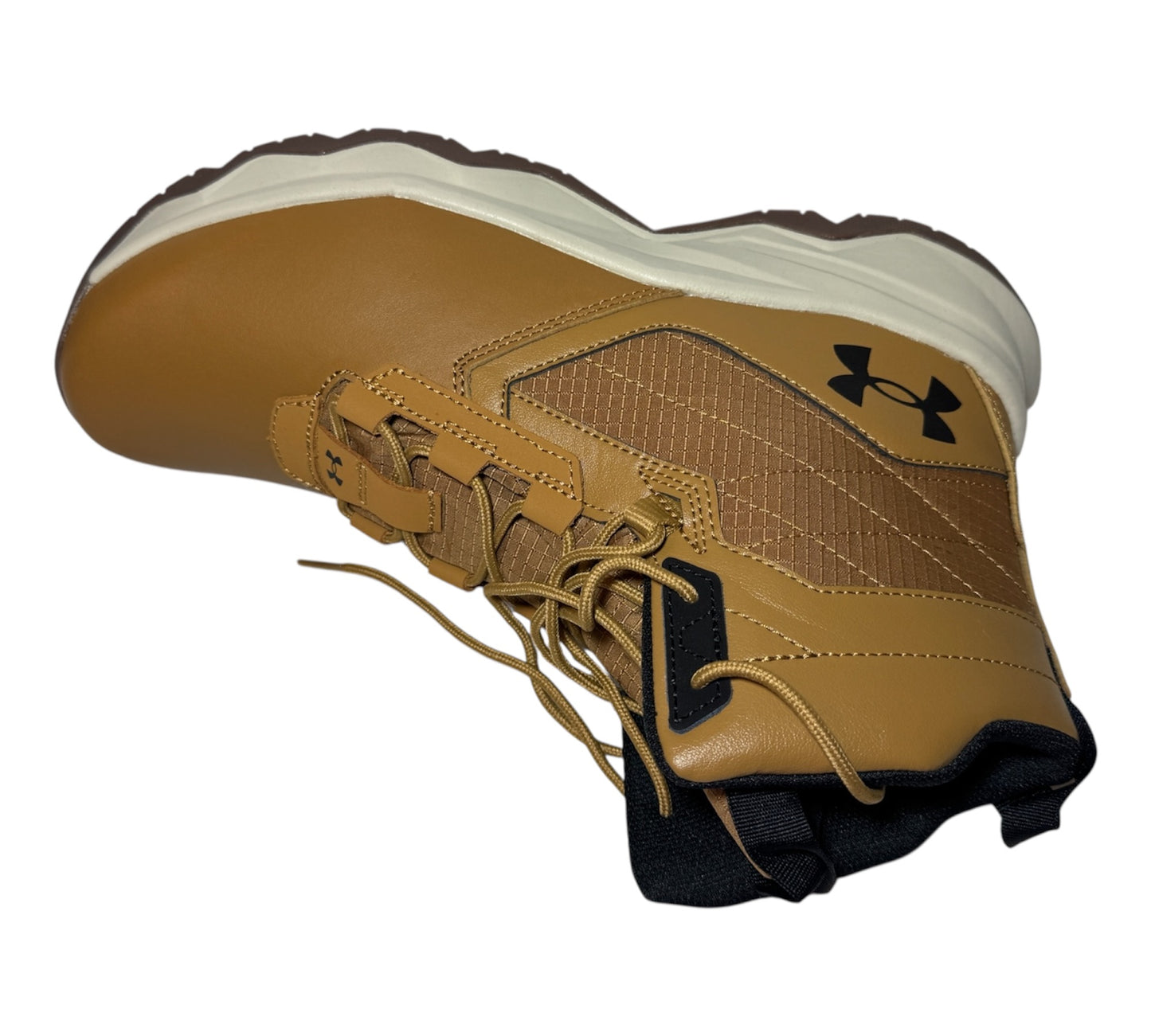 Bota Under Armour UA Stellar G2 6
